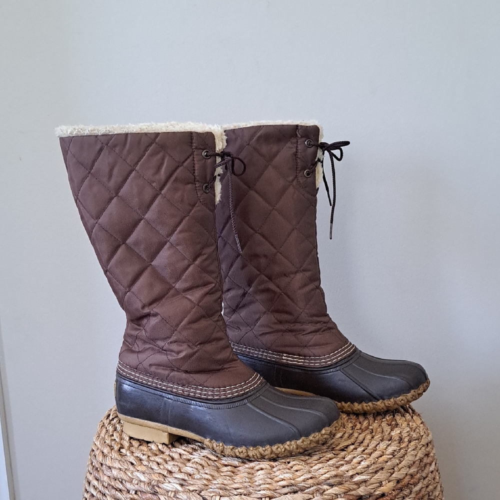 L.L.Bean Womens Brown Quilted Nylon Waterproof/Insulated Winter Sherpa Boots 7